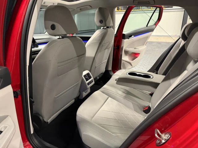 Volkswagen Golf 1.5 eTSI Golf VIII Life