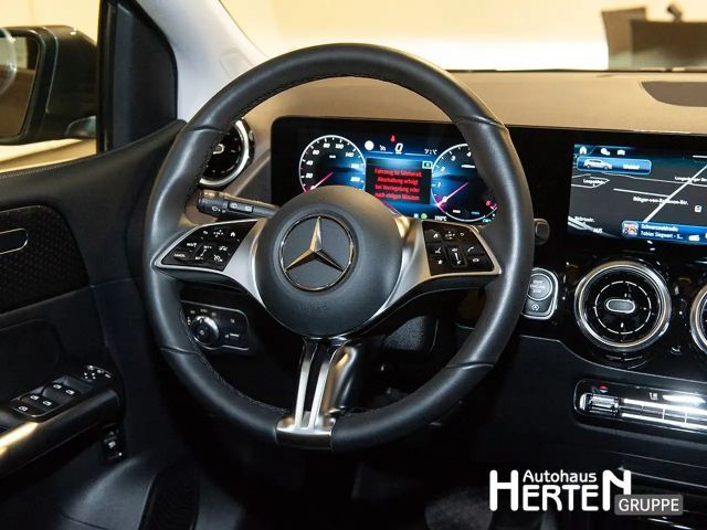 Mercedes-Benz B 200 Progressive Sedan