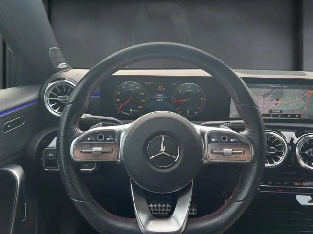 Mercedes-Benz A 220 A 220 d AMG Line