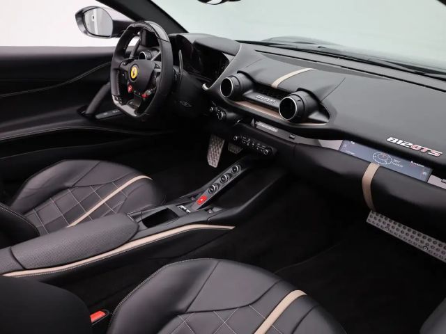Ferrari 812 GTS