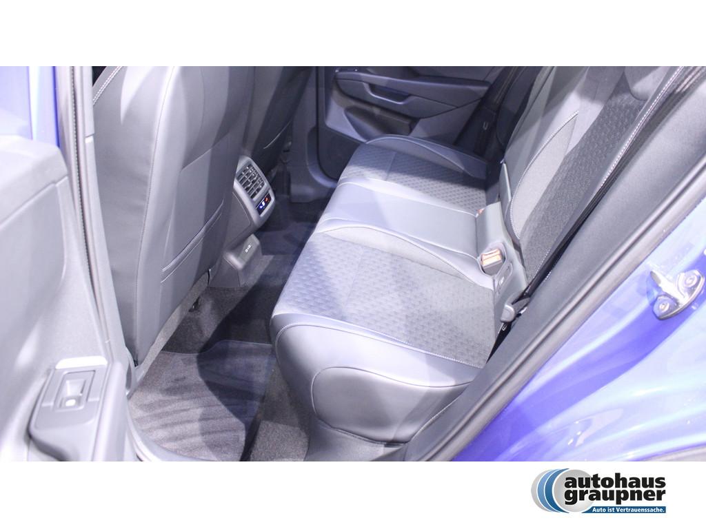 Volkswagen T-Roc 1.5 eTSI DSG R-Line