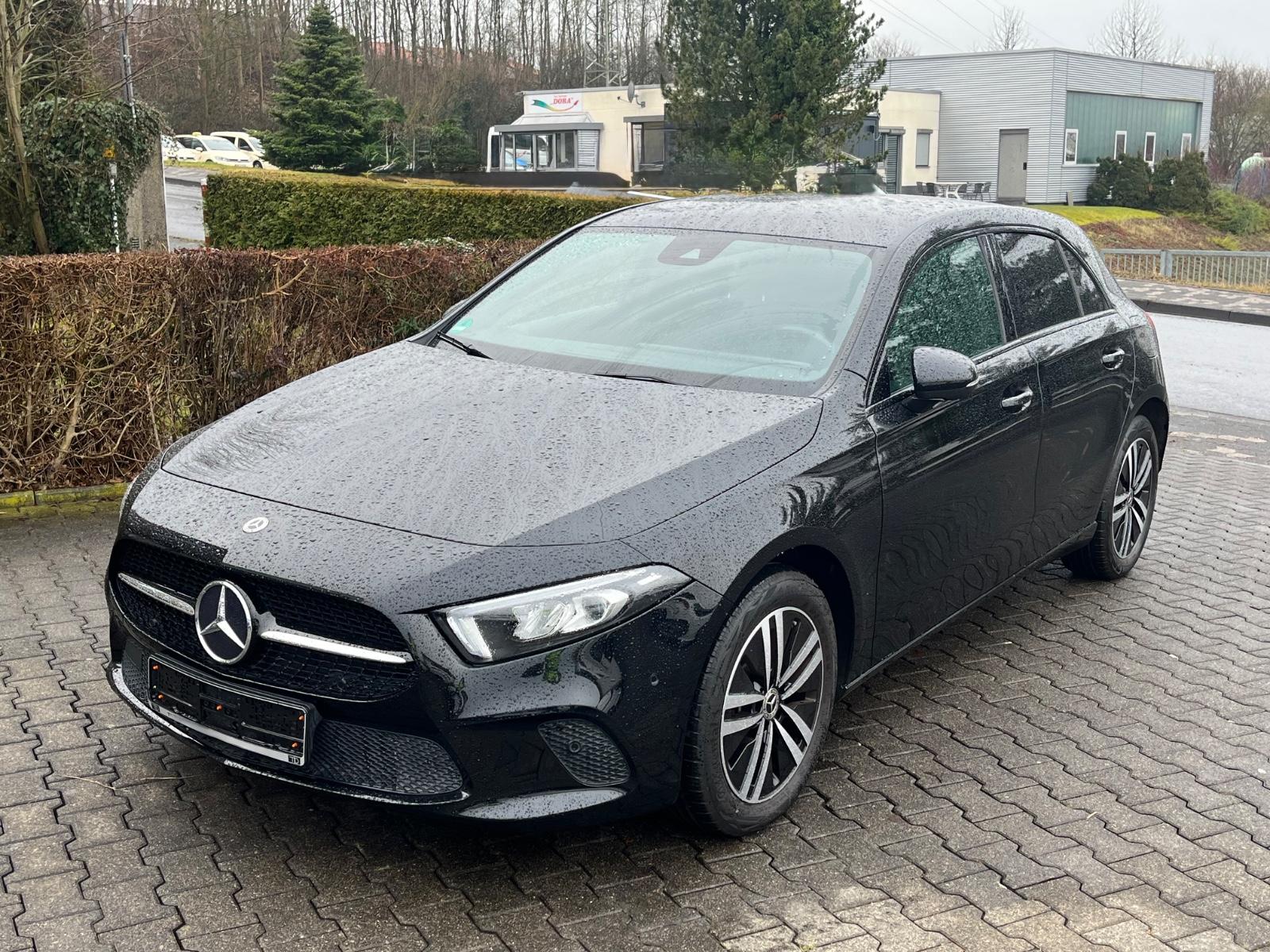 Mercedes-Benz A 250 A 250 e Progressive