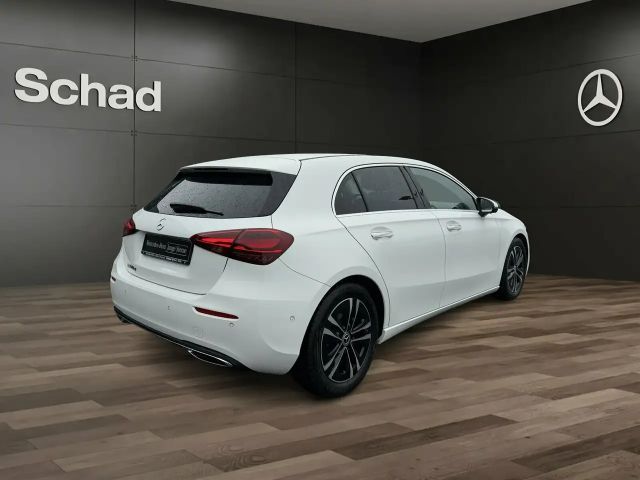 Mercedes-Benz A 180 A 180 d