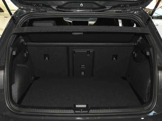 Volkswagen Golf 2.0 TSI DSG Golf VIII