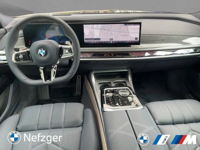 BMW 740 740d M-Sport Sedan xDrive