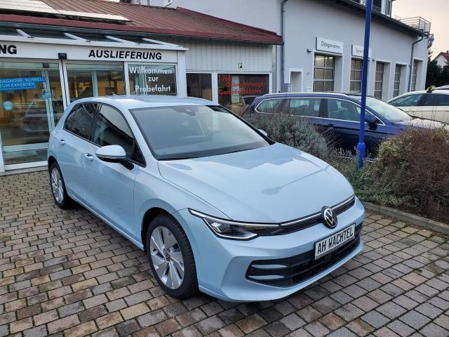 Volkswagen Golf 1.5 TSI Plus