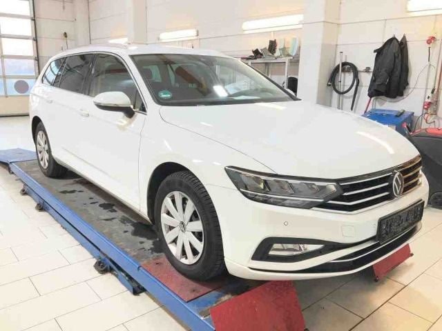 Volkswagen Passat 2.0 TDI Business DSG Variant