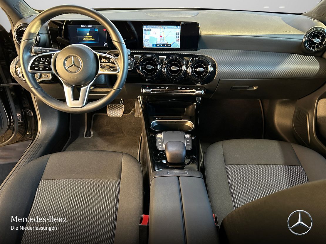 Mercedes-Benz A 180 A 180 d