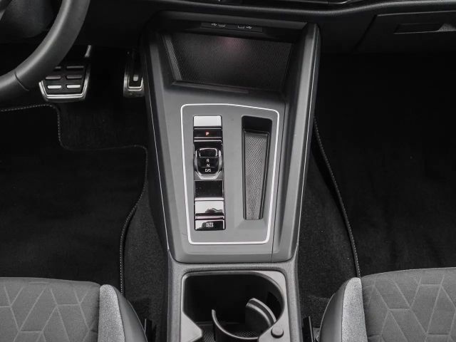 Volkswagen Golf 2.0 TDI DSG Life Variant