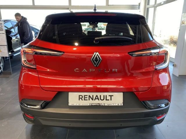 Renault Captur EDC Hybrid Techno