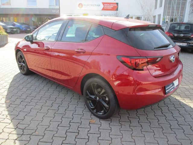 Opel Astra Ultimate