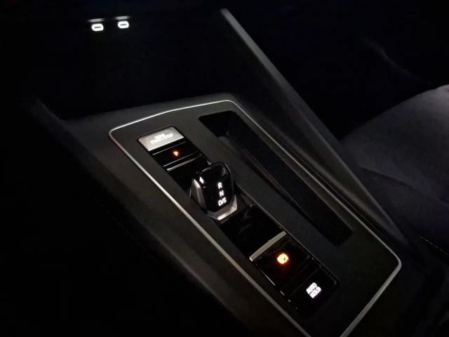 Volkswagen Golf 1.5 TSI Variant