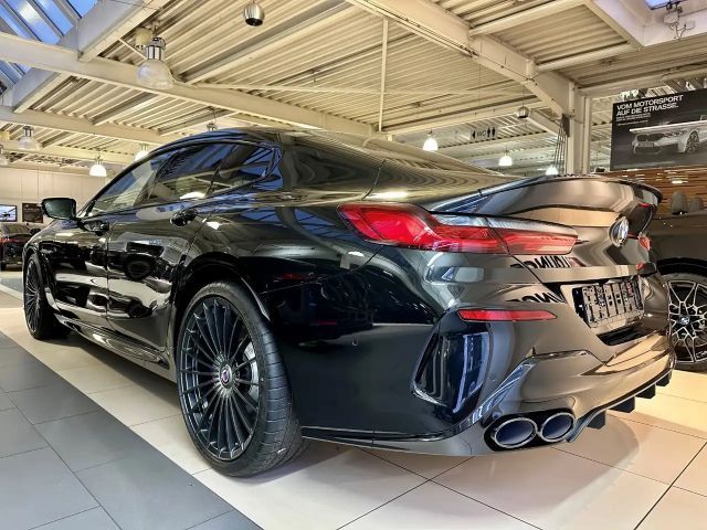 Alpina B8 Gran Coupe. Schwarz. Voll. Souverän.