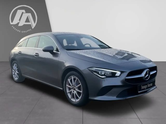 Mercedes-Benz CLA 200 CLA 200 d Shooting Brake