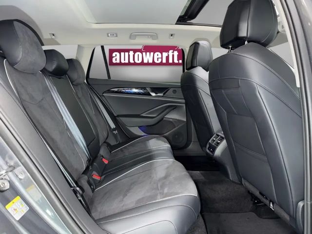 Volkswagen Passat 1.5 eTSI DSG Variant