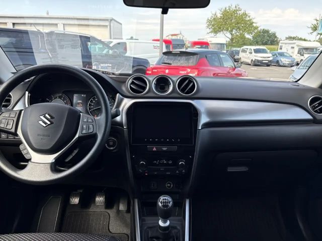 Suzuki Vitara Club Hybrid