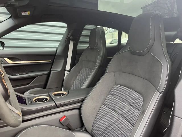 Porsche Taycan Sport Turismo