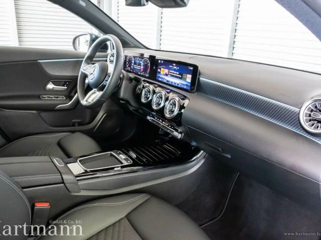 Mercedes-Benz A 200 Hatchback Progressive