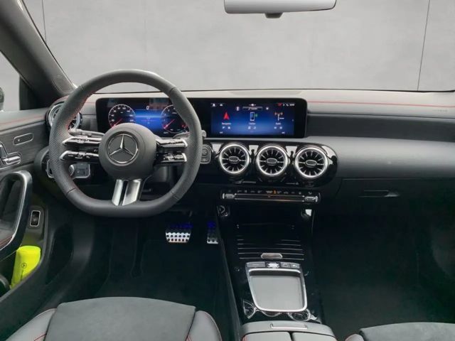 Mercedes-Benz CLA 200 CLA