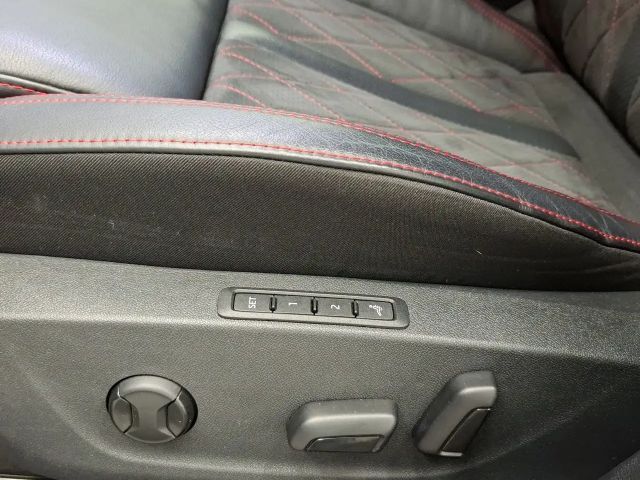 Skoda Octavia Combi RS iV