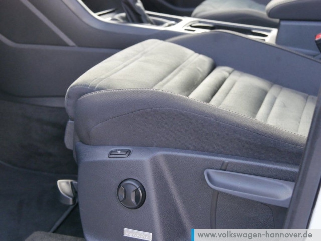 Volkswagen Touran 1.5 TSI DSG Highline