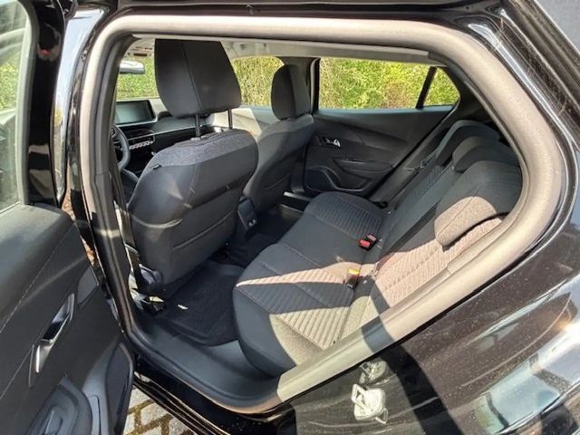 Peugeot E-2008 Active Pack