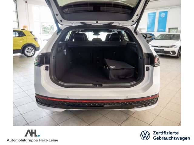 Volkswagen Passat DSG R-Line