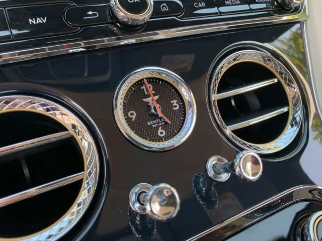 Bentley Continental GTC Hybrid V8