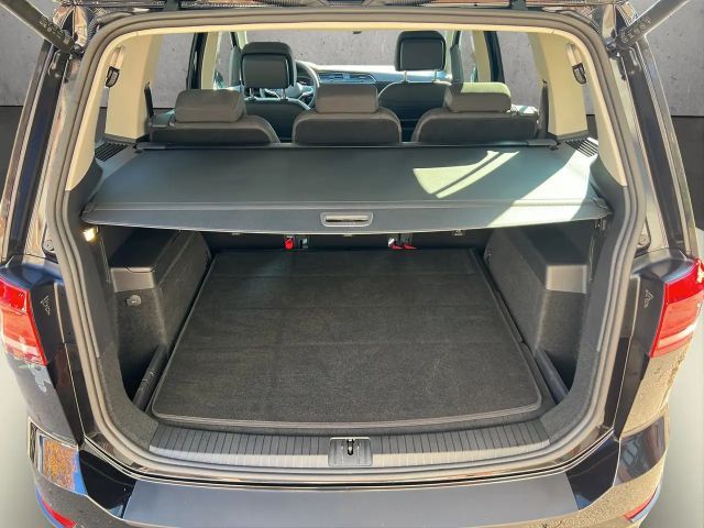 Volkswagen Touran 1.5 TSI DSG Highline