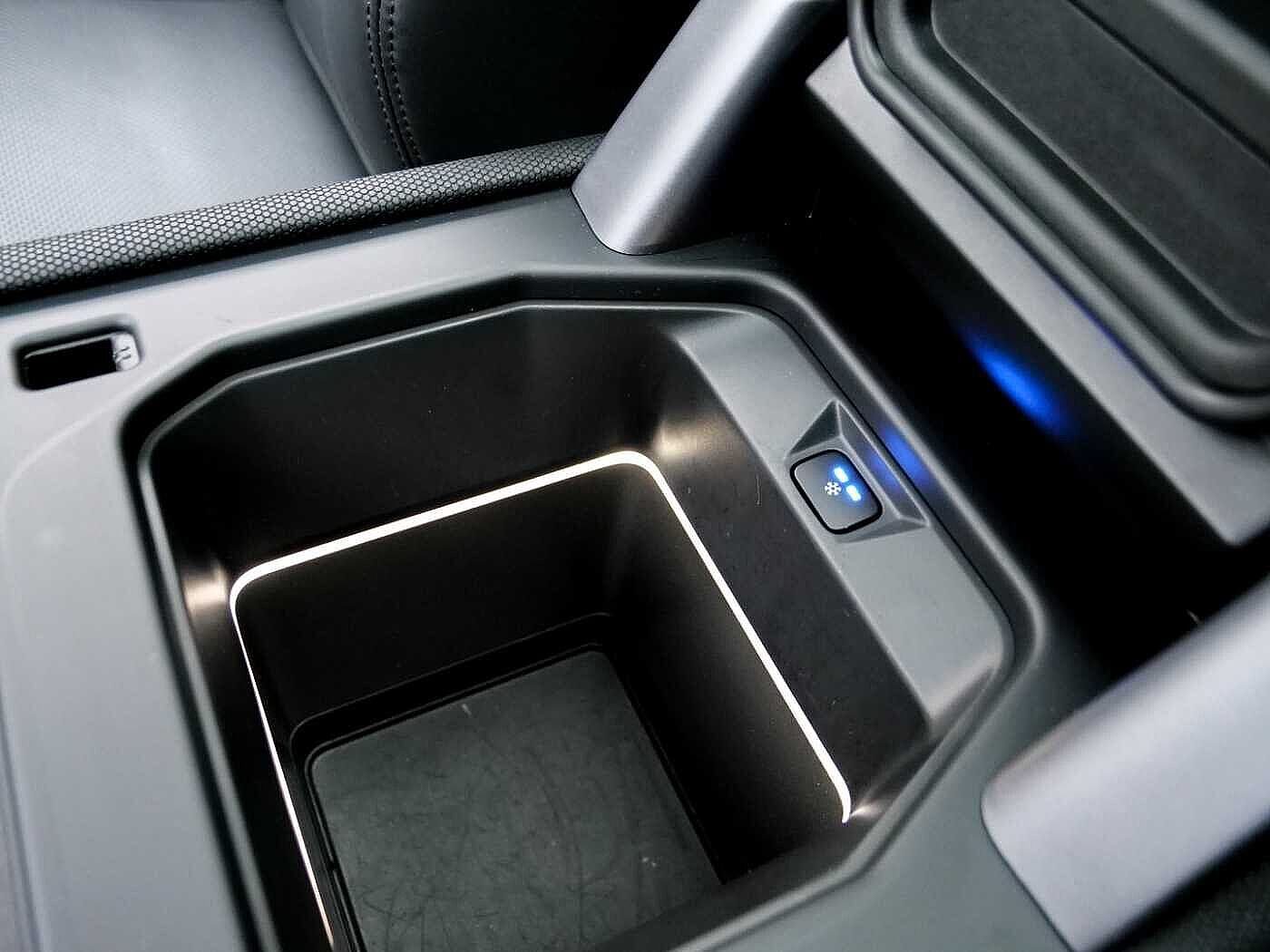 Land Rover Defender 90