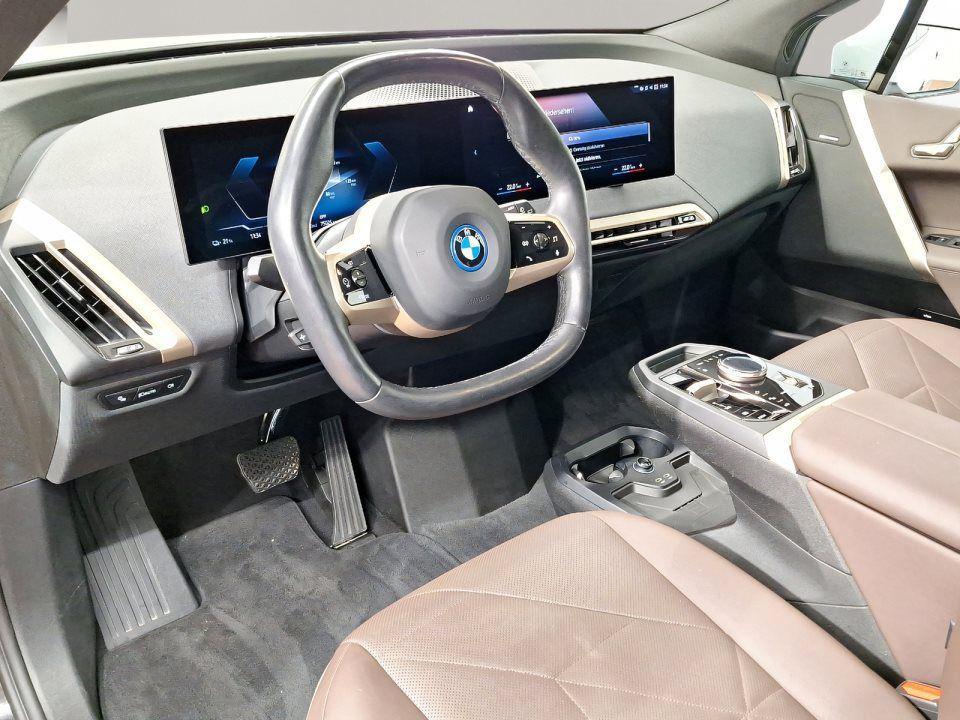 BMW iX xDrive50