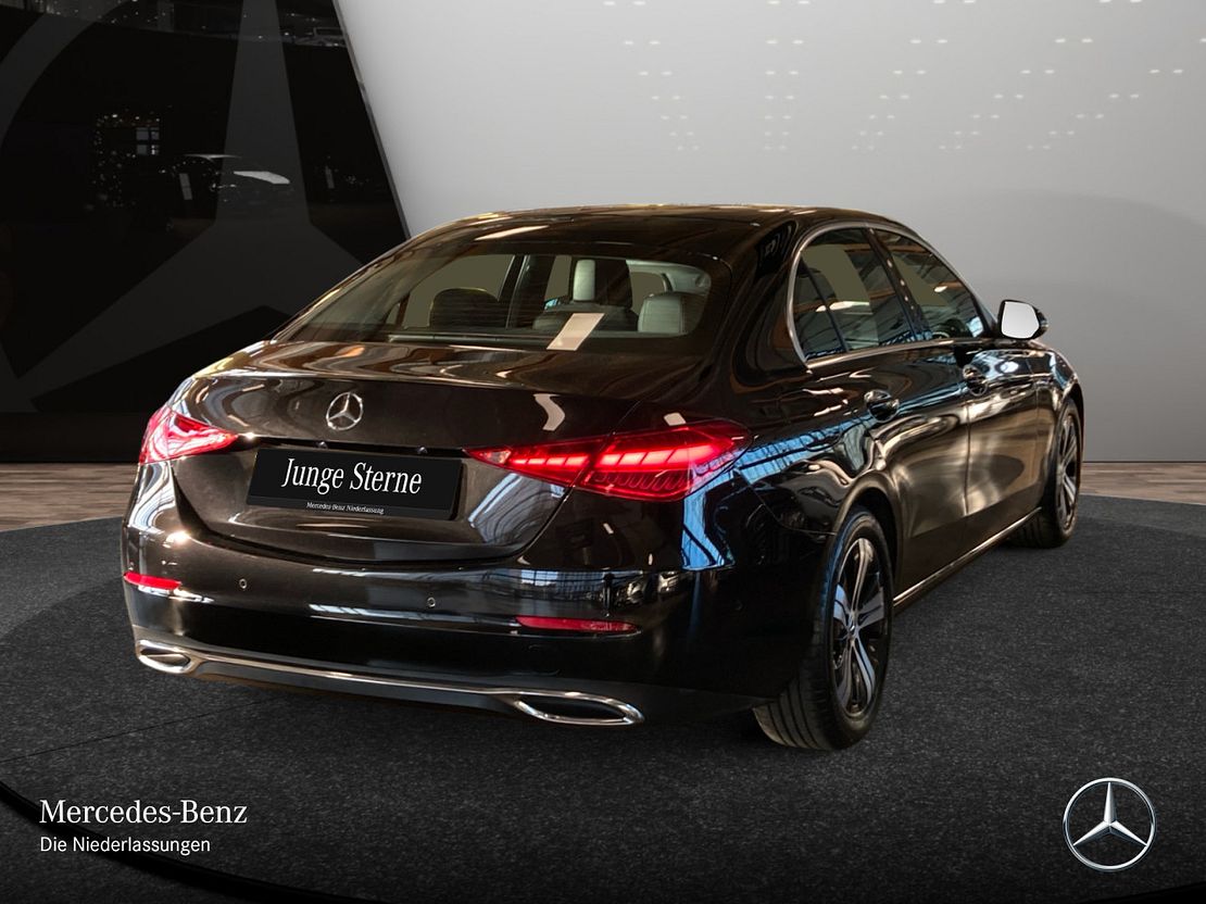 Mercedes-Benz C 180 AVANTGARDE Sedan