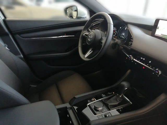 Mazda 3 G140 AT CENTRE-LINE 2,5L Hubraum