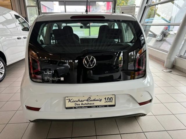 Volkswagen up! Move Move up!