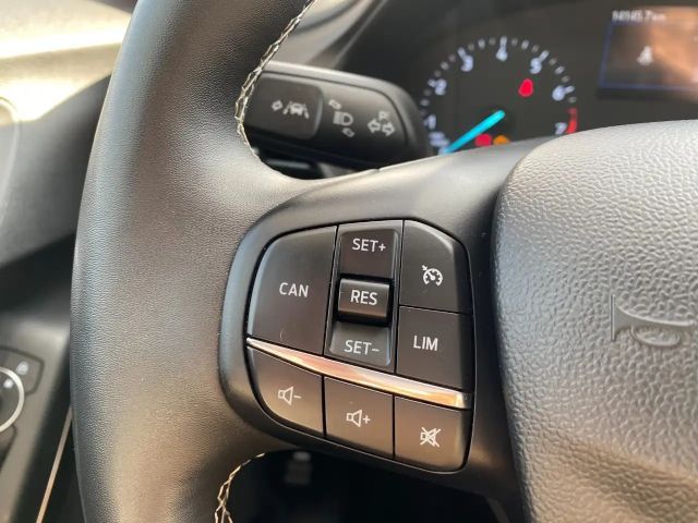 Ford Puma EcoBoost Titanium