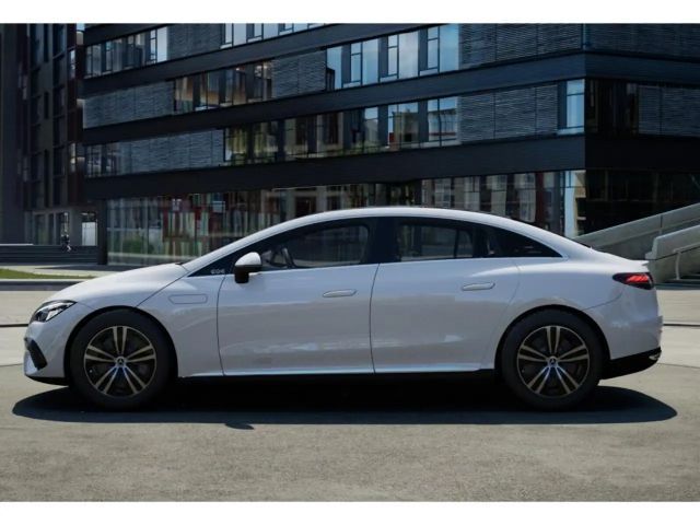 Mercedes-Benz EQE 300 Sedan