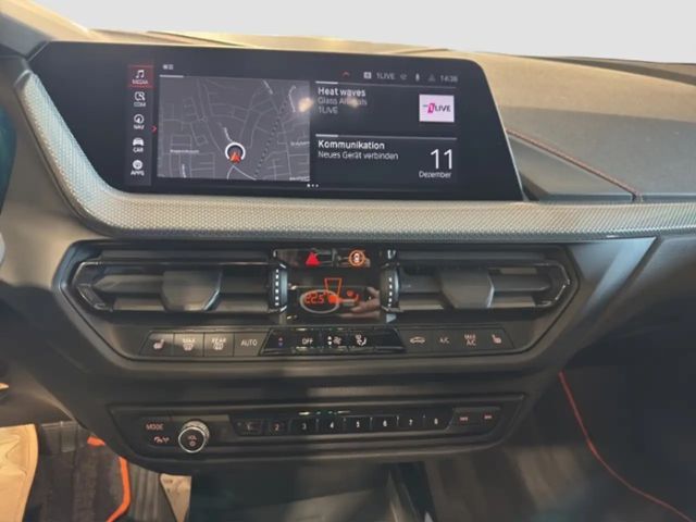 BMW 120 120d Sedan Sport Line