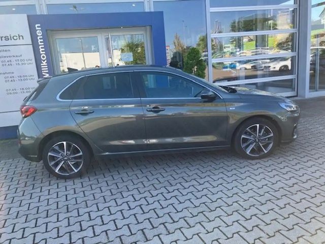 Hyundai i30 Hybrid Prime