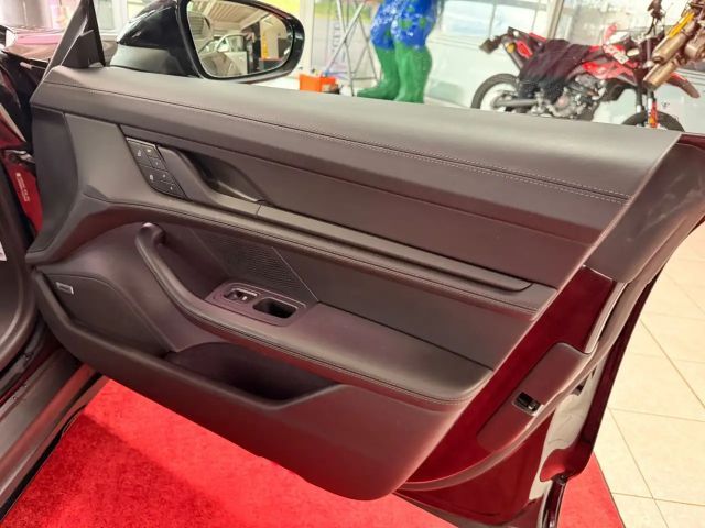 Porsche Taycan 4 Cross Turismo