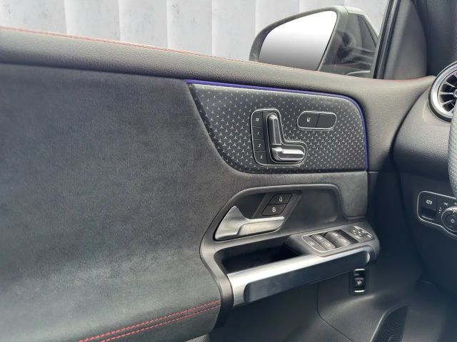 Mercedes-Benz EQB 300 4MATIC AMG Line