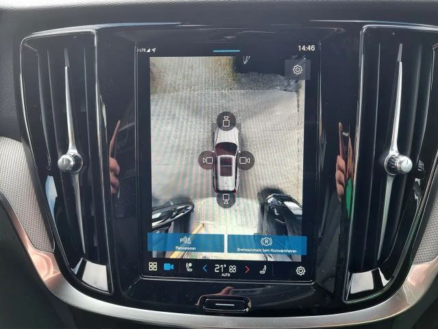 Volvo V60 Dark Plus T6