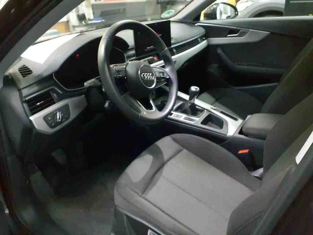 Audi A4 35 TFSI Sedan