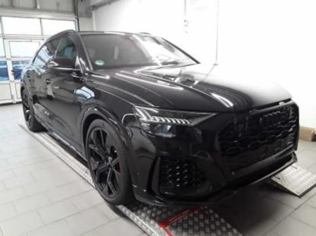 Audi RS Q8 Quattro