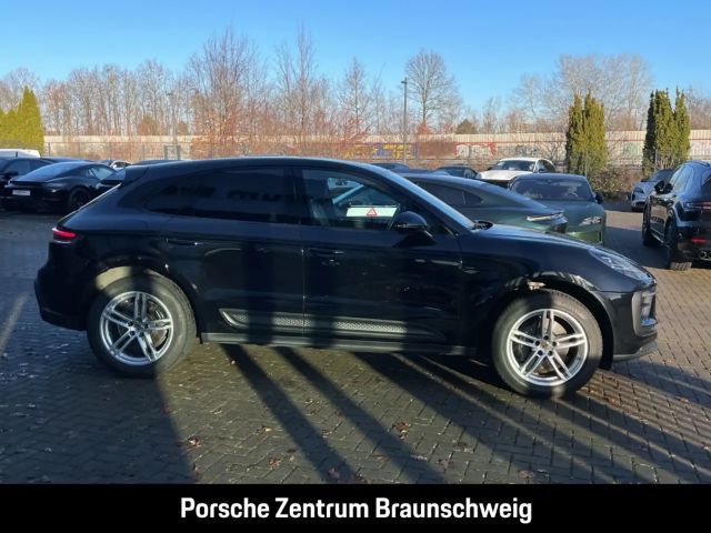 Porsche Macan Sportabgasanlage Luftfederung LED