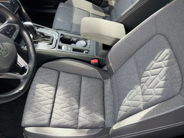 Volkswagen Passat 1.5 TSI Business DSG Variant