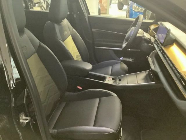 Jeep Avenger Full-Electric Summit