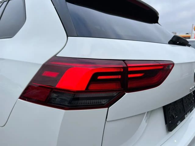 Volkswagen Golf R-Line Variant