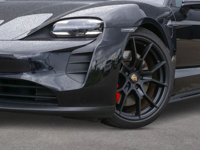 Porsche Taycan GTS Sport Turismo