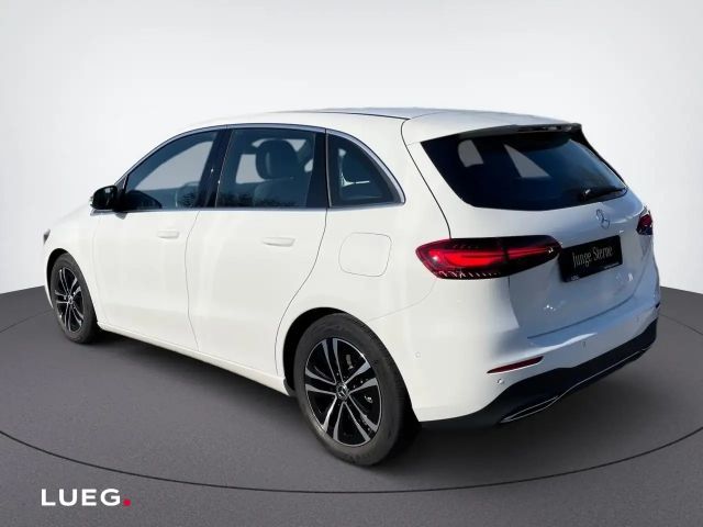 Mercedes-Benz B 200 Progressive Sedan