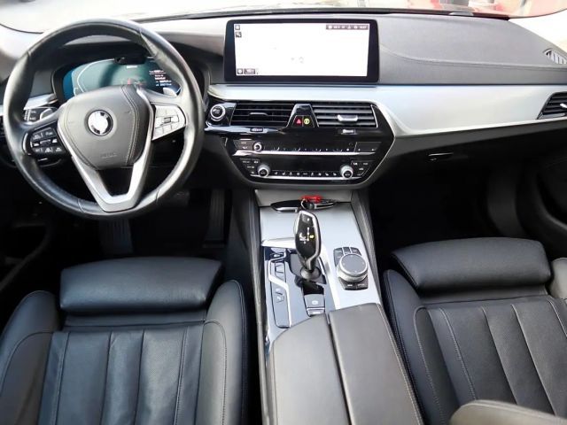 BMW 530 530e Touring xDrive